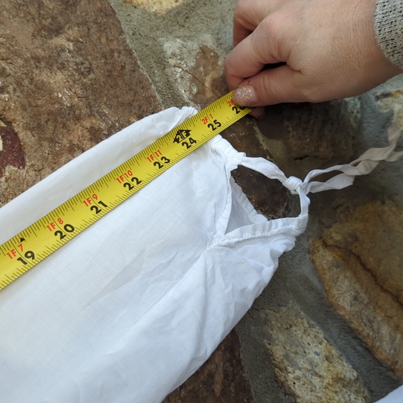 Sisley White Tunic Top with Ruffles - Picture 8 of 9